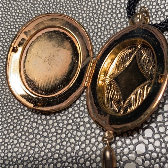 VTG 80s Cloisonné Locket Necklace with Tassel - Picture 4 of 7